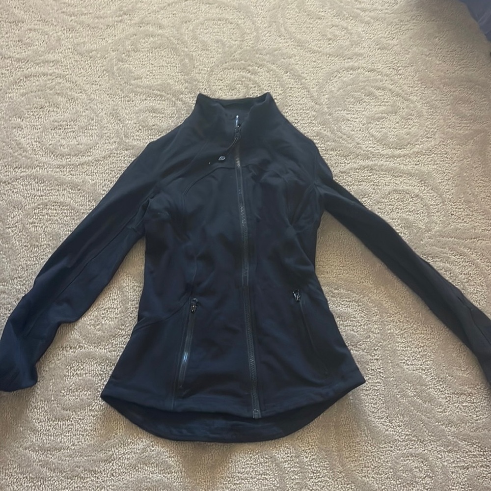 Lululemon black zip up jacket